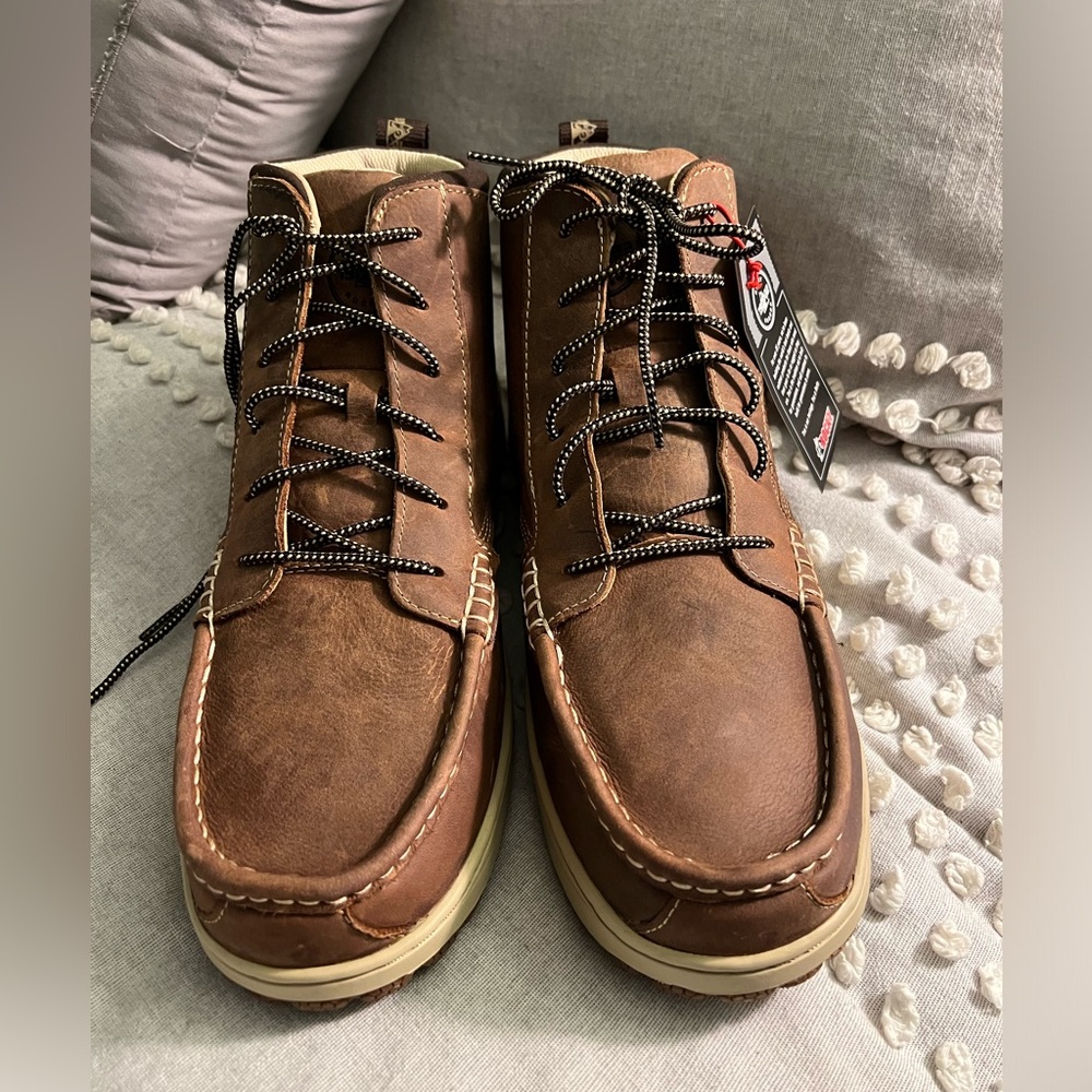 Men’s lace up leather shoe boots